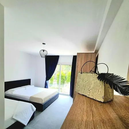 Noah_sunny_apartment *